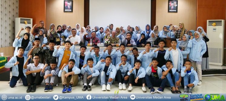 kunjungan-sekolah-inspirasi-bangsa-dan-penandatanganan-mou-dengan-uma